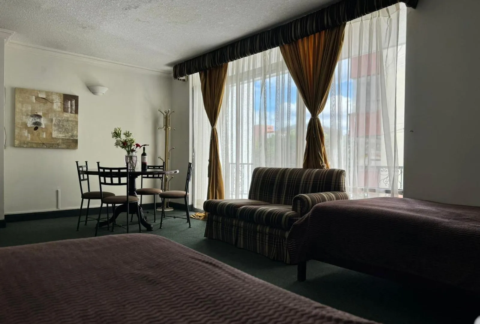Suites & Hotel Gonzalez Suarez Quito