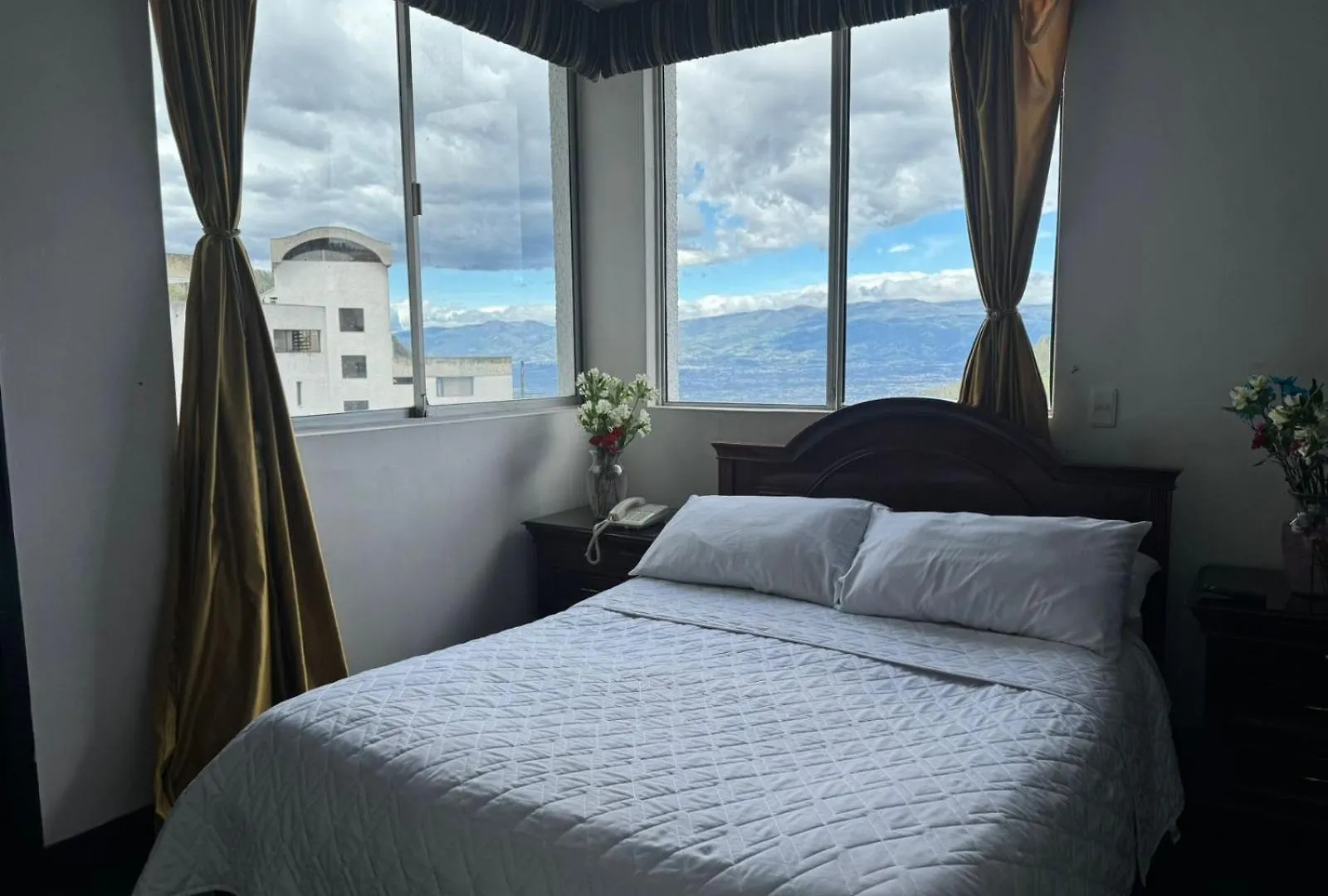Suites & Hotel Gonzalez Suarez Quito