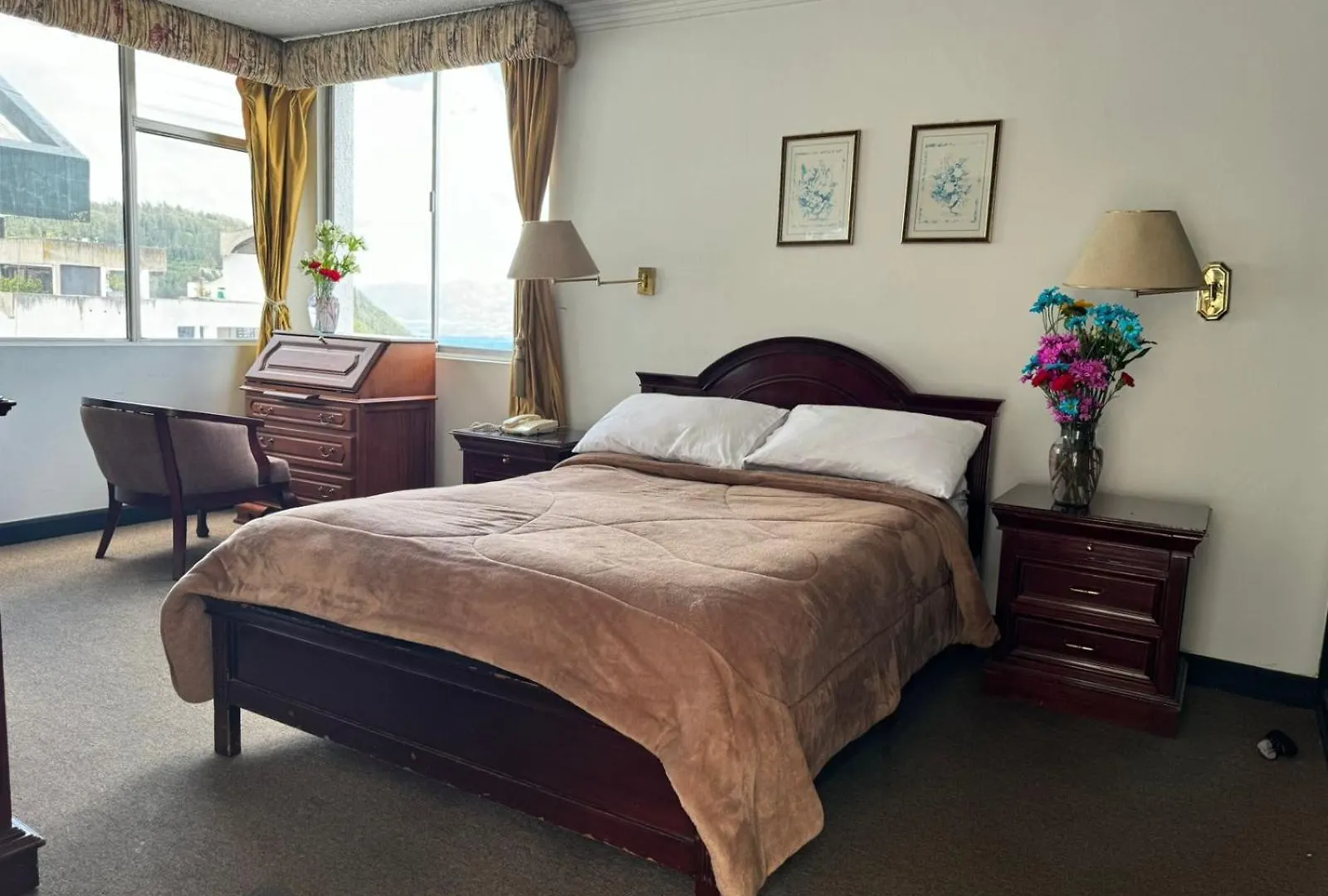 Suites & Hotel Gonzalez Suarez Quito