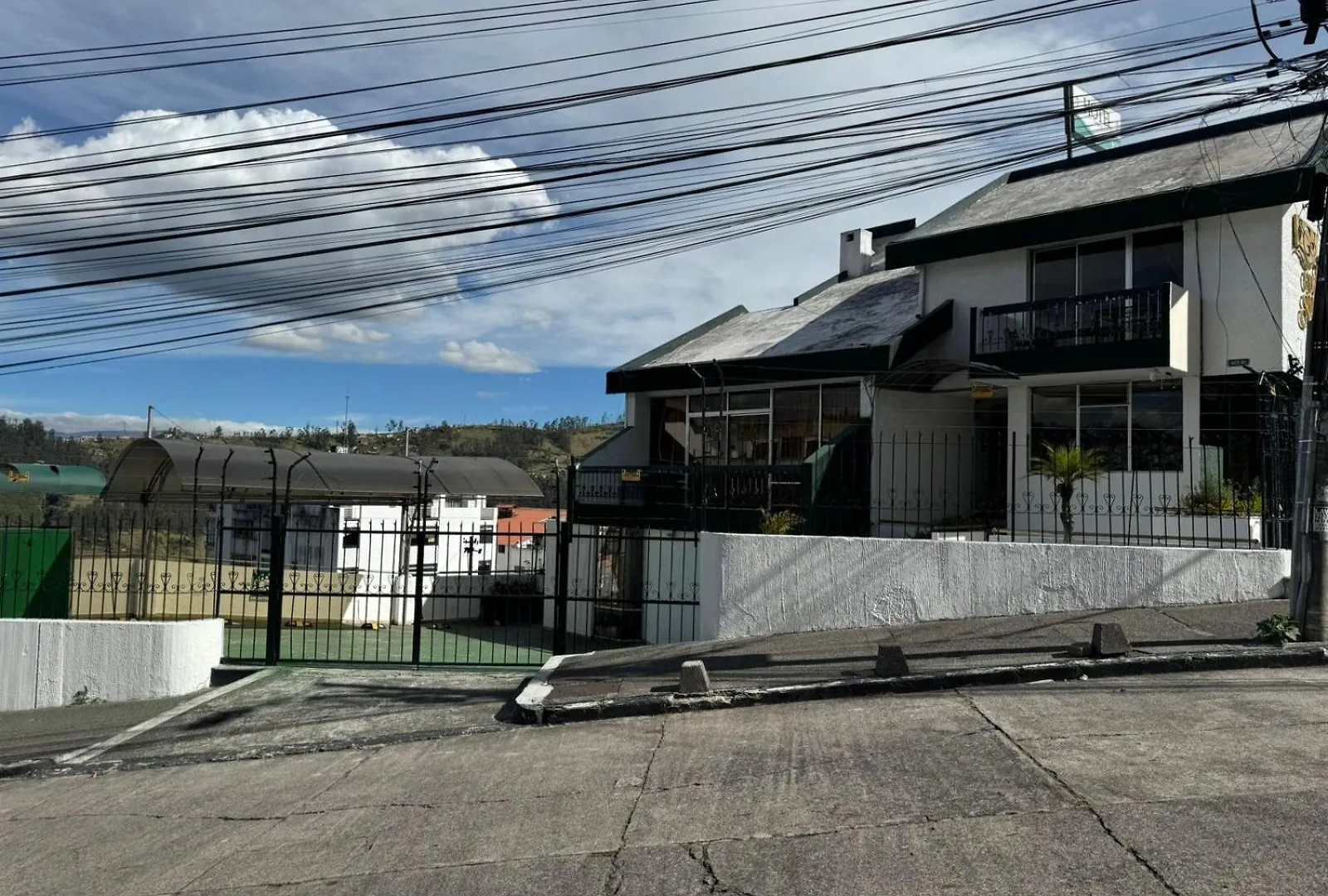 Suites & Hotel Gonzalez Suarez Quito