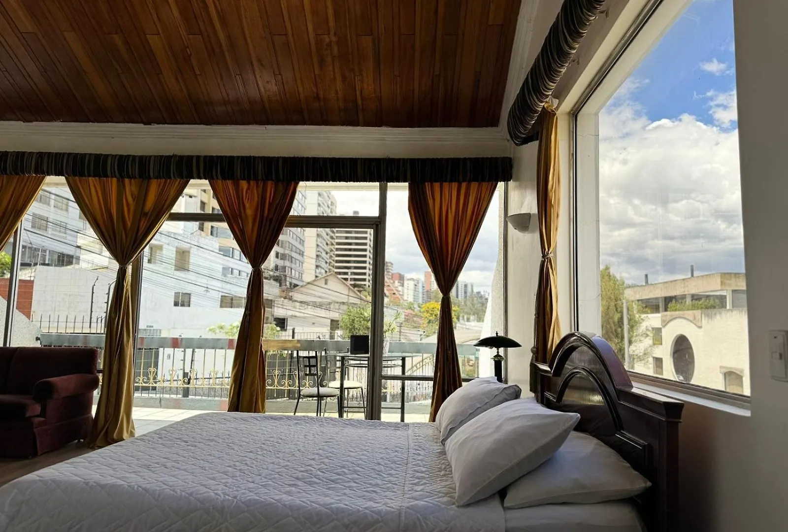 Suites & Hotel Gonzalez Suarez Quito 0*,  Ecuador