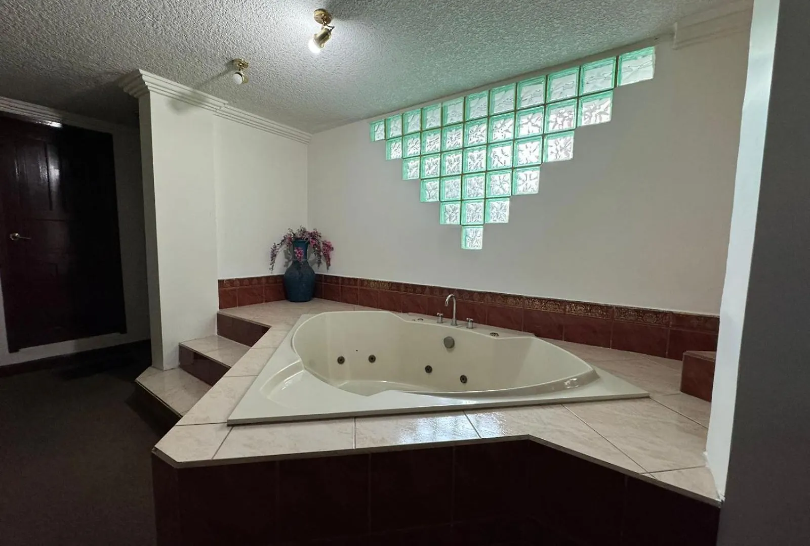 Suites & Hotel Gonzalez Suarez Quito